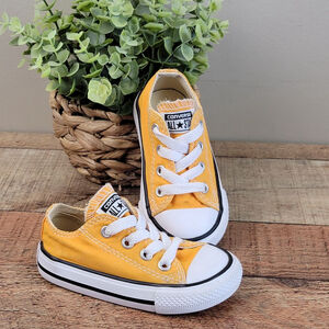 CTAS 5 Low Top Yellow Canvas Lace Up Infant Kids Unisex Converse Sneakers Shoes